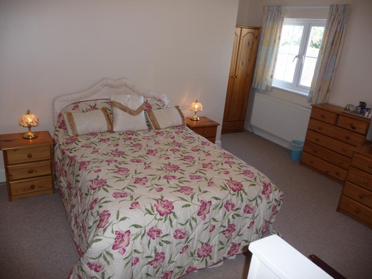 Nant-Y-Ffin Hotel Llandissilio Esterno foto