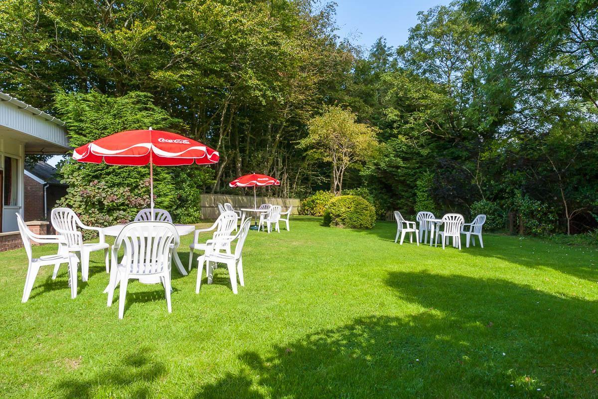 Nant-Y-Ffin Hotel Llandissilio Esterno foto
